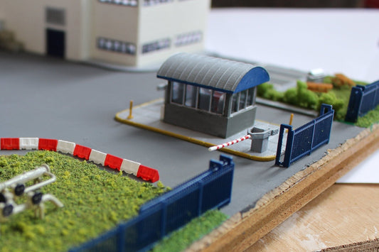 N Scale Guard House 2