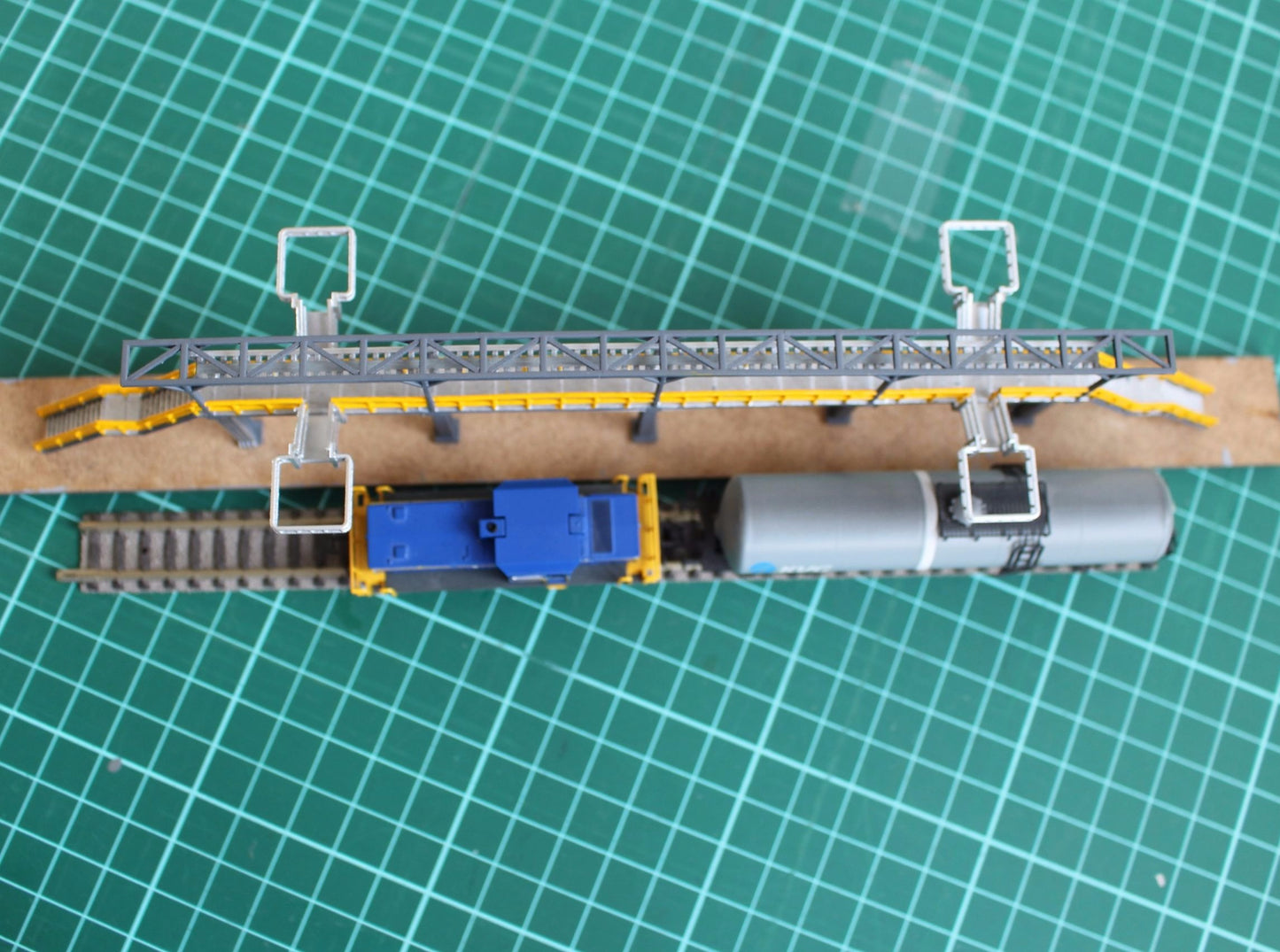 N Scale Tank Car loading Platform 2x2