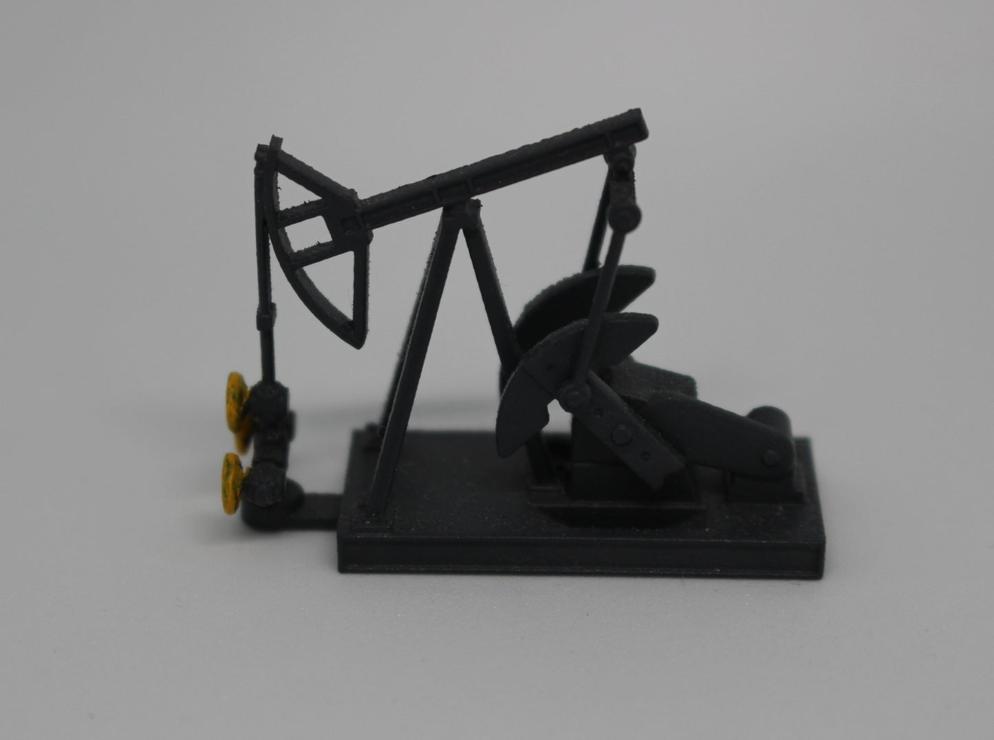 N Scale Oilfield Pumpjack