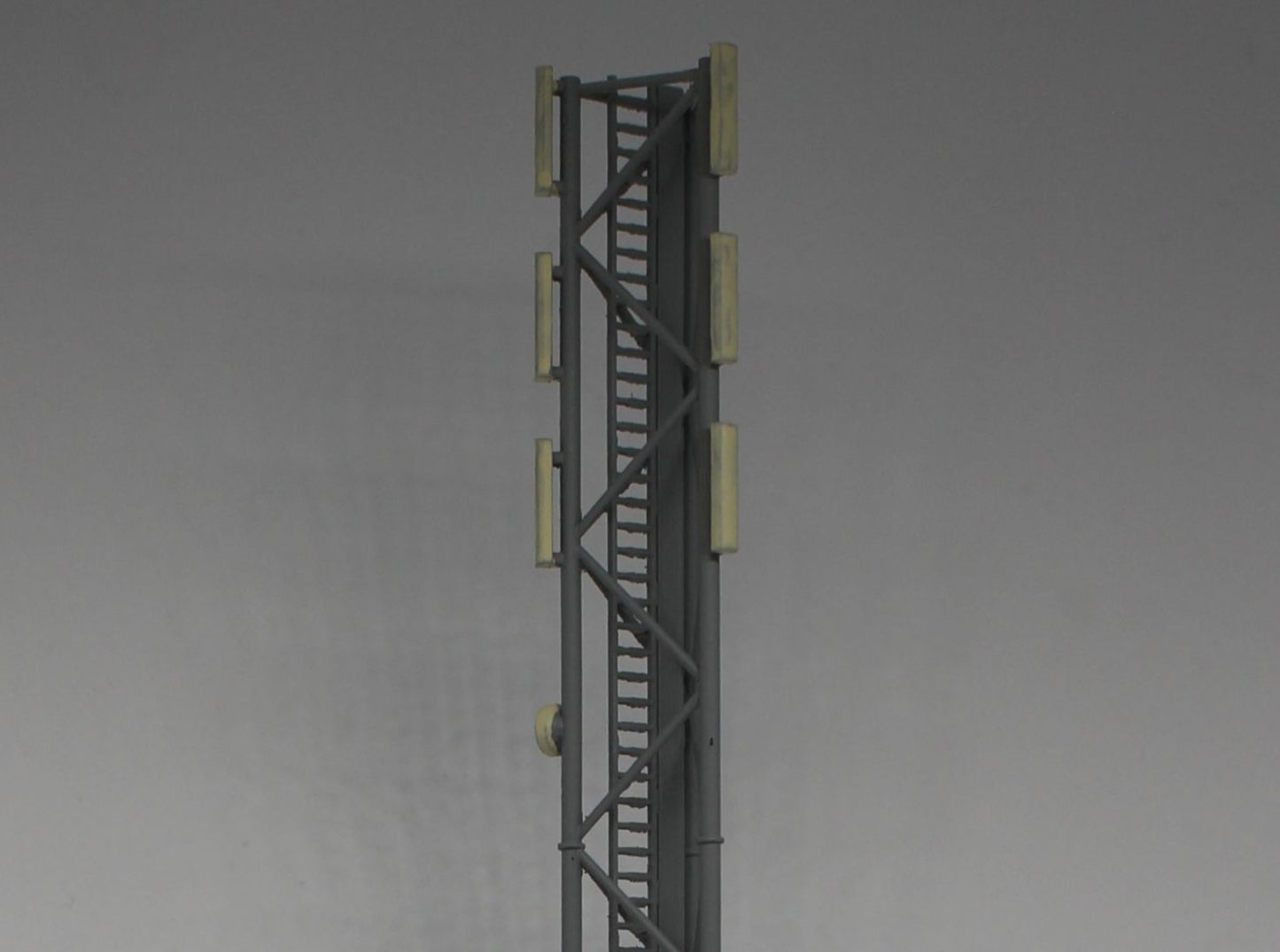 N Scale GSM Tower 208mm