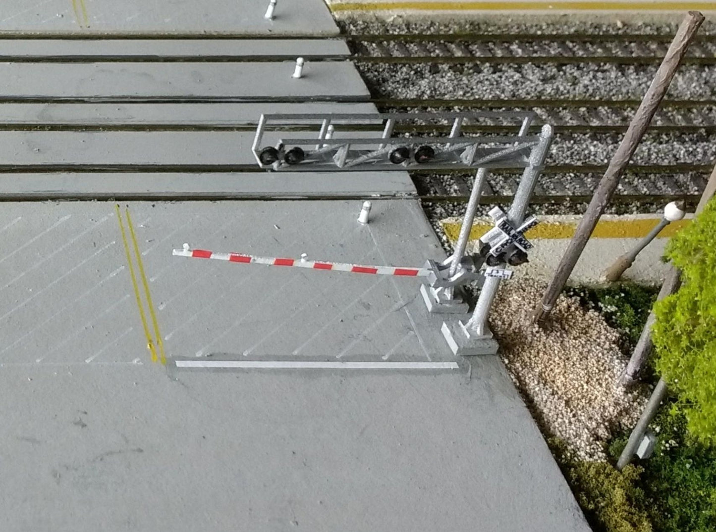 N Scale Crossing Gates 2 Lanes 2x2